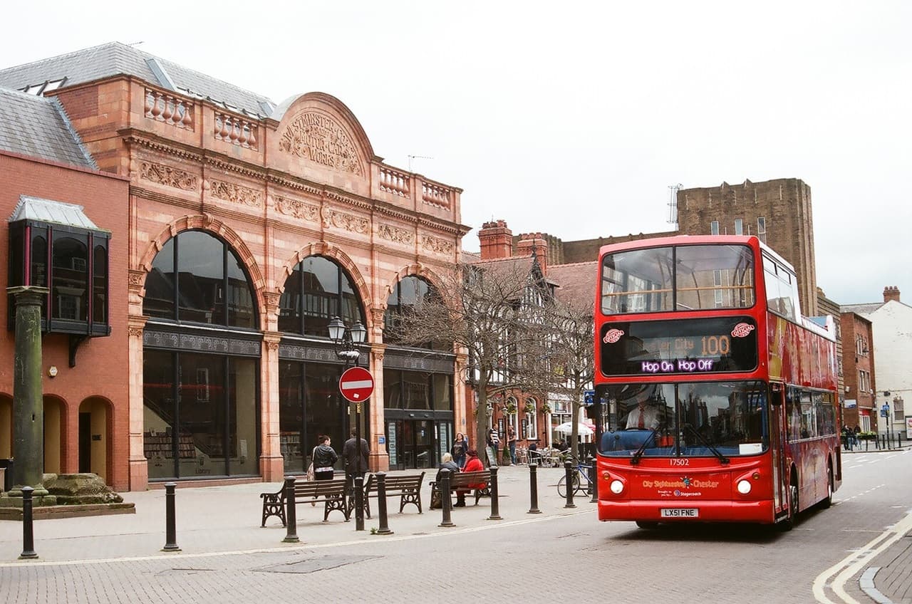 City Sightseeing Chester Hop-on Hop-off Bus Tour - imagen 2