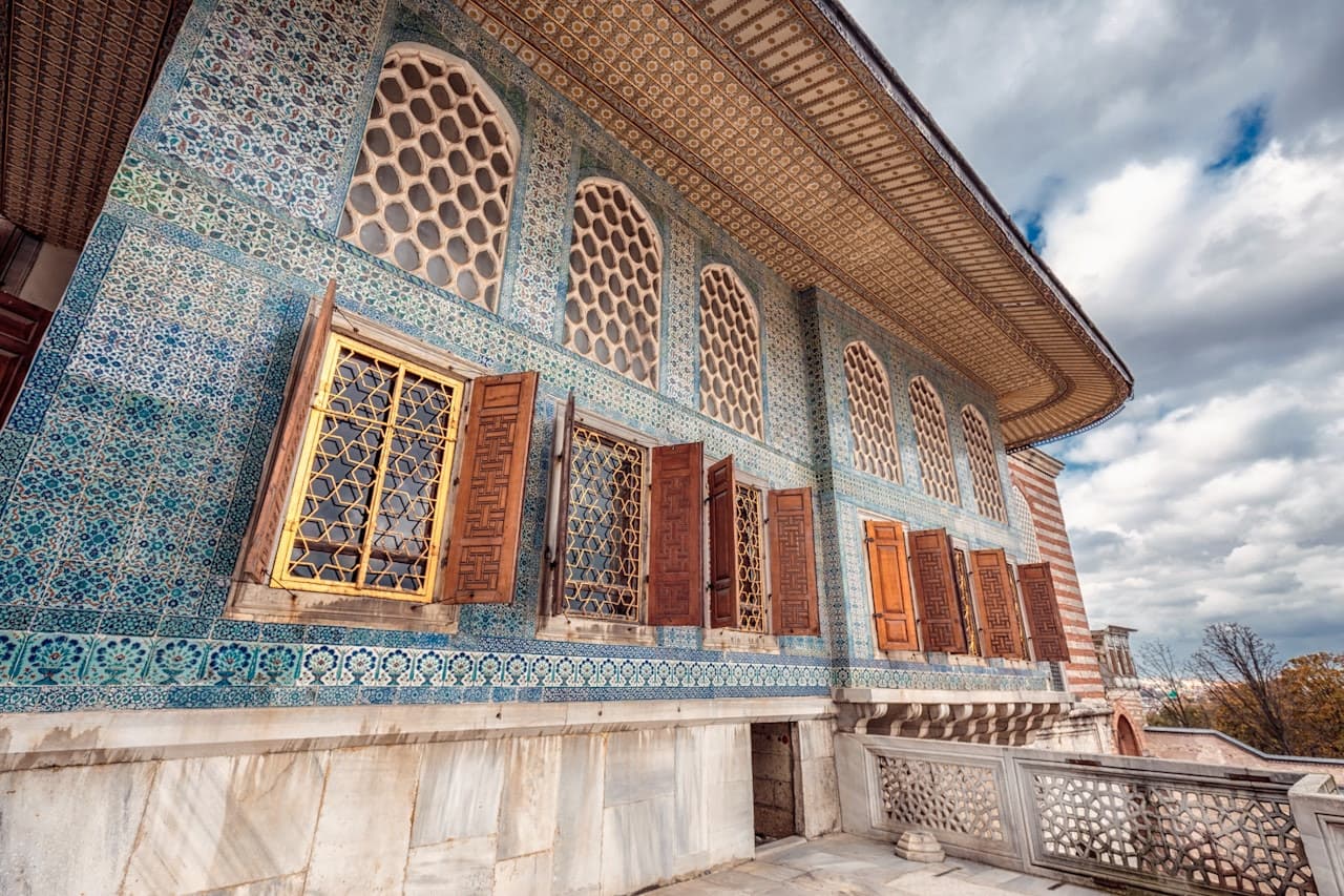 COMBO: Hagia Sophia Grand Mosque + Basilica Cistern + Topkapi Palace Tickets - image 6