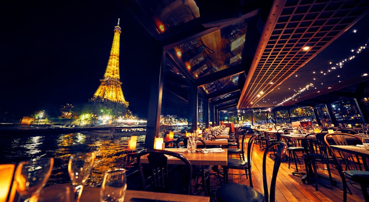 Dinner Cruise on the Seine River - image 2