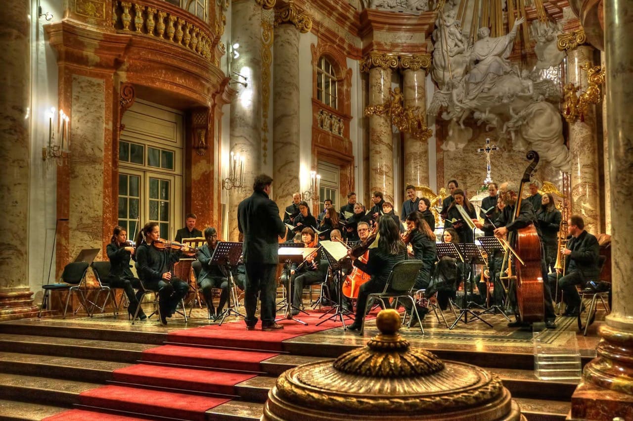 Vivaldi's Four Seasons Concert at St. Charles Church - imagen principal