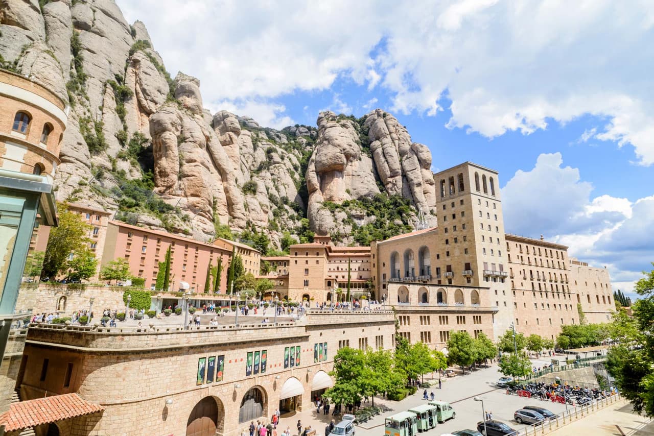 Montserrat, Girona, and Costa Brava Tour from Barcelona - main image