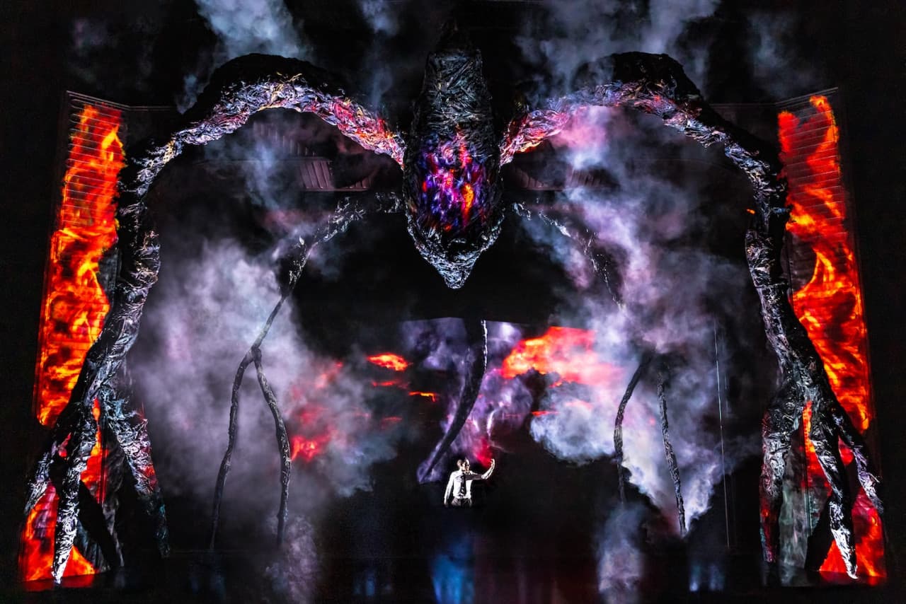 Stranger Things: The First Shadow Broadway Show Ticket in New York - image 3