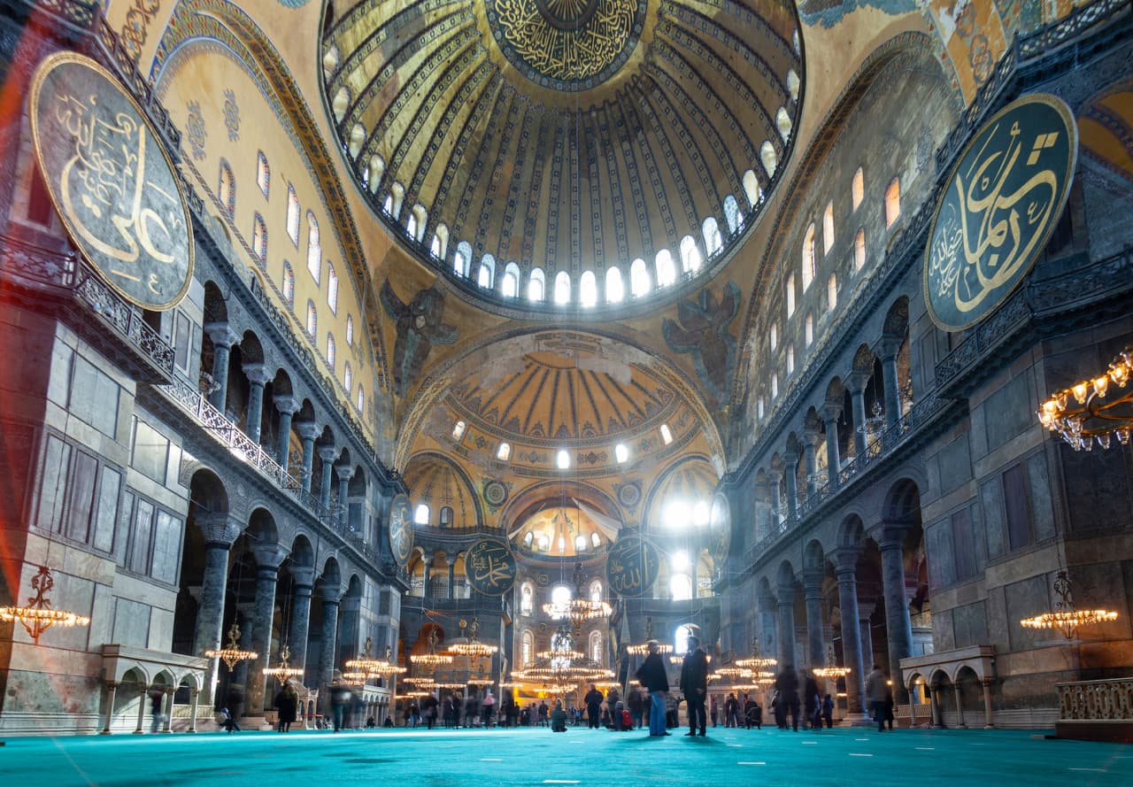 COMBO: Official Hagia Sophia Skip the Line + Dolmabahce Palace Ticket - image 3