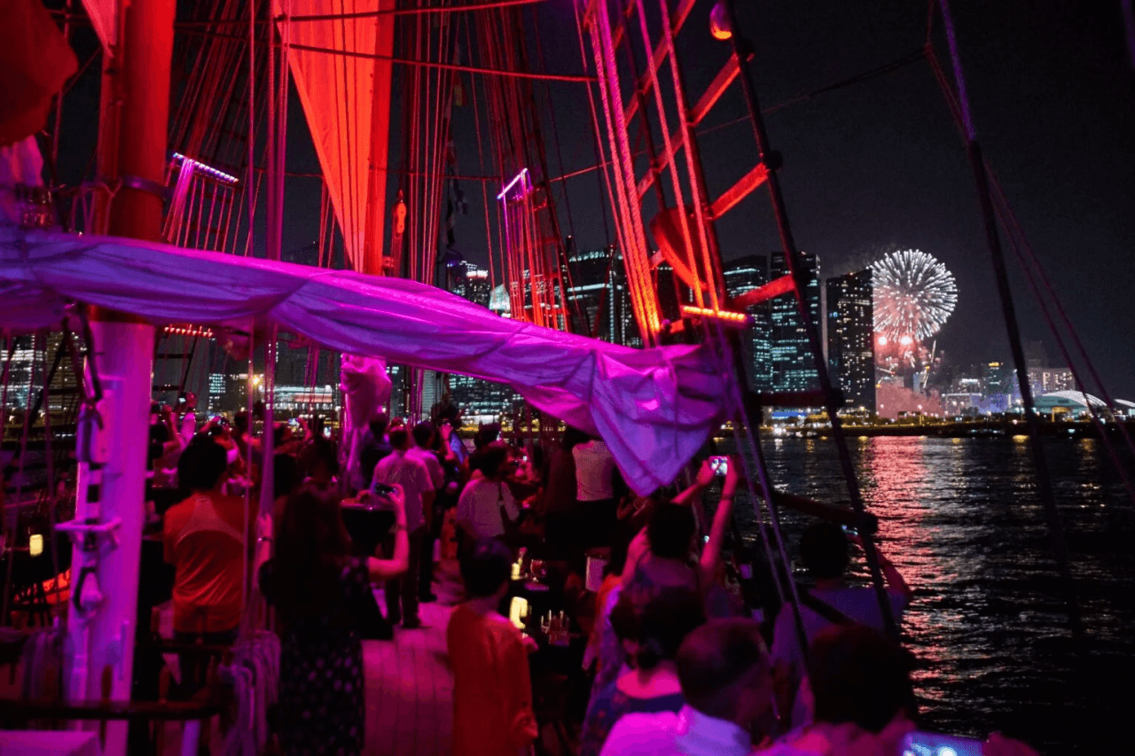 The Royal Albatross - Luxury Tall Ship Cruise Ticket - image 38