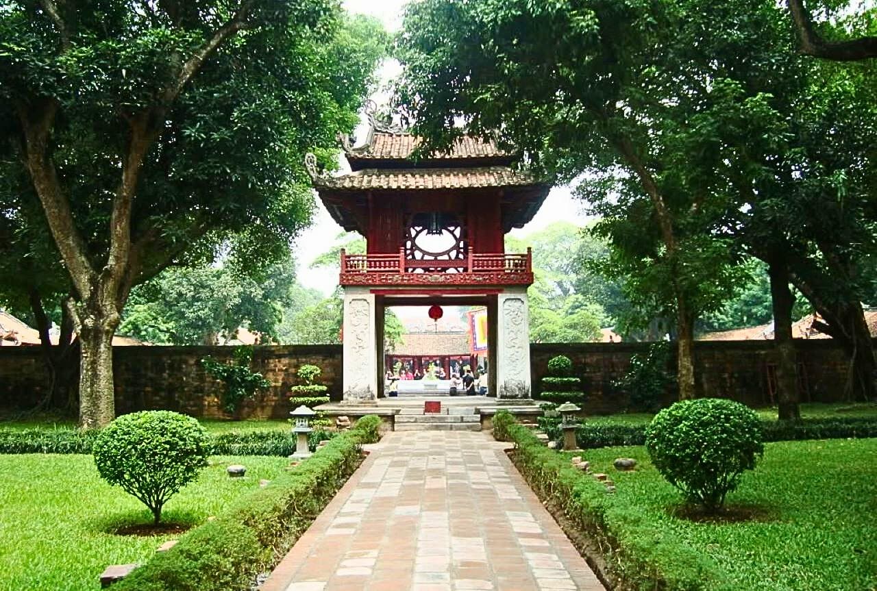 Hanoi Full-Day City Tour with Water Puppet Show - image 2