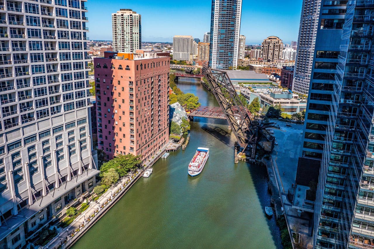 Chicago Architecture River Cruise Ticket - image 12