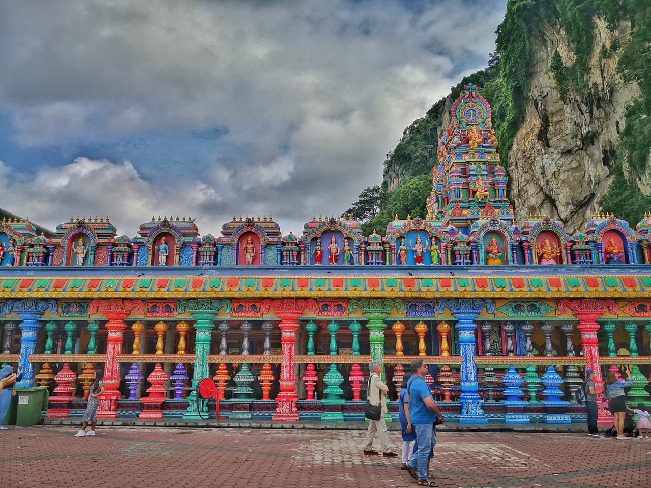 Colmar Tropicale Bukit Tinggi and Batu Caves Tour from Kuala Lumpur - image 7