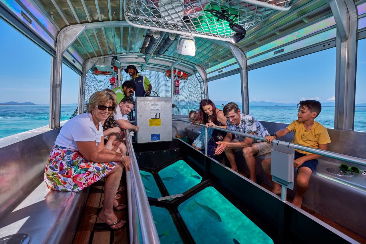Green Island Reef Full-Day Cruise - image 8