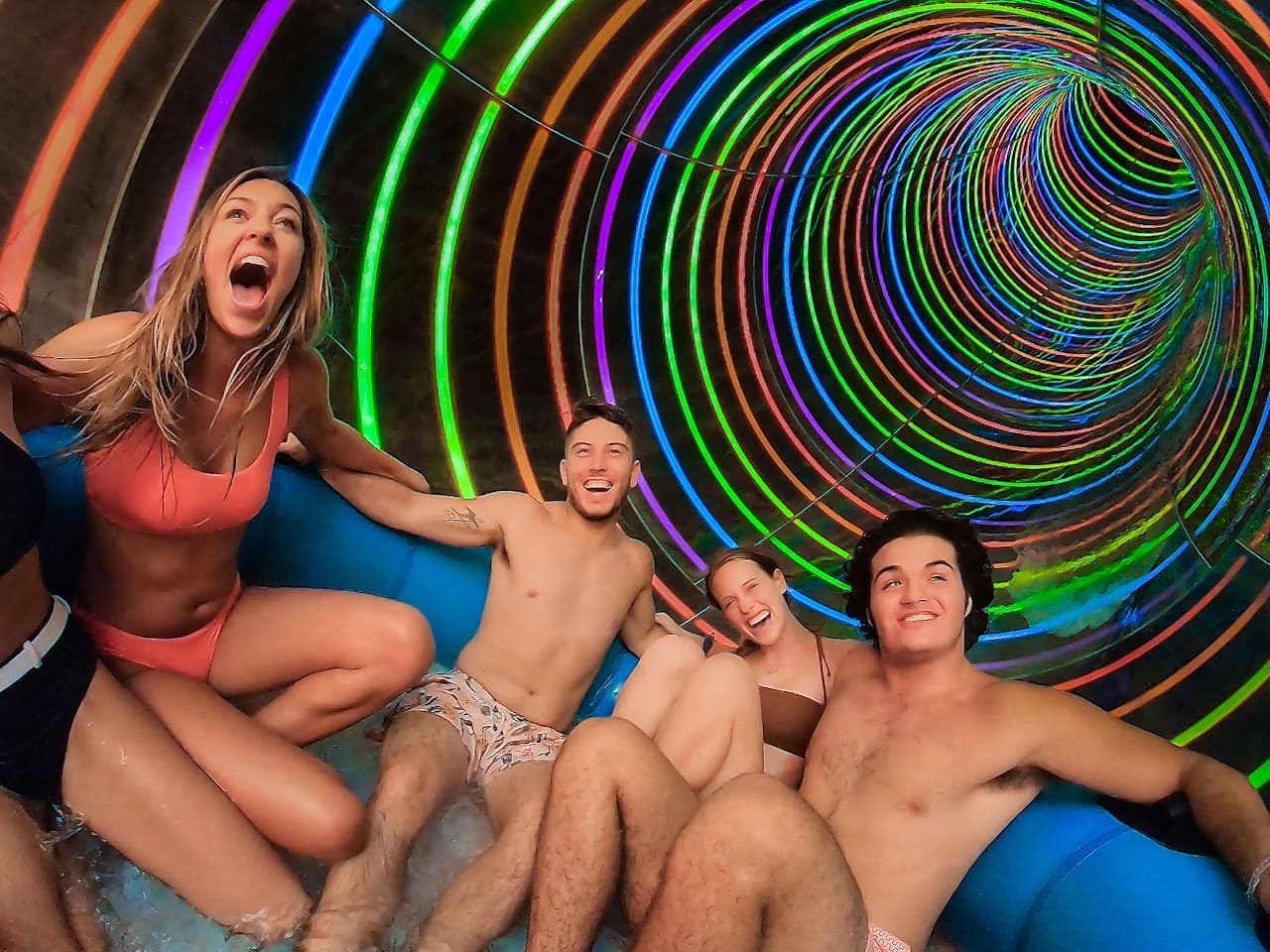Island H2O Water Park - image 8