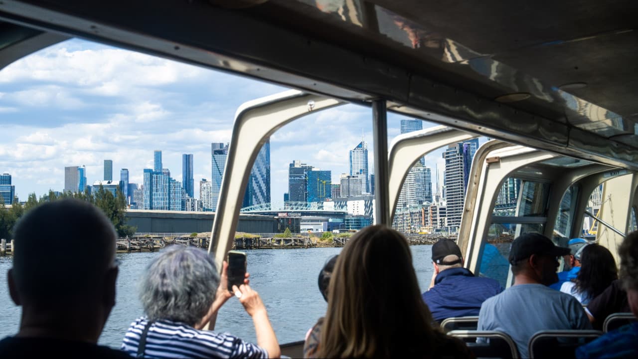 Melbourne Sightseeing Cruise on the Yarra River - image 4