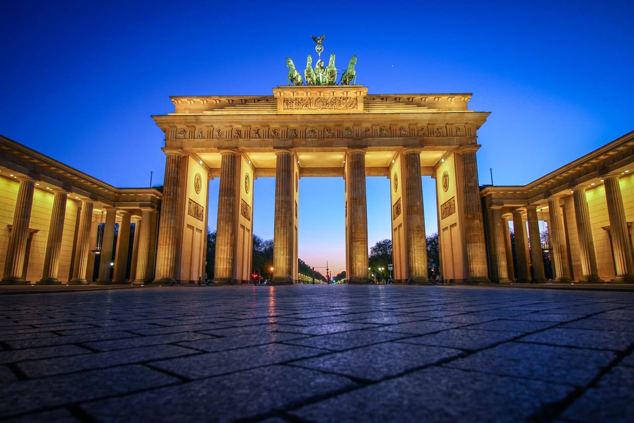 City Tour of Berlin: Audio Guide App - image 4