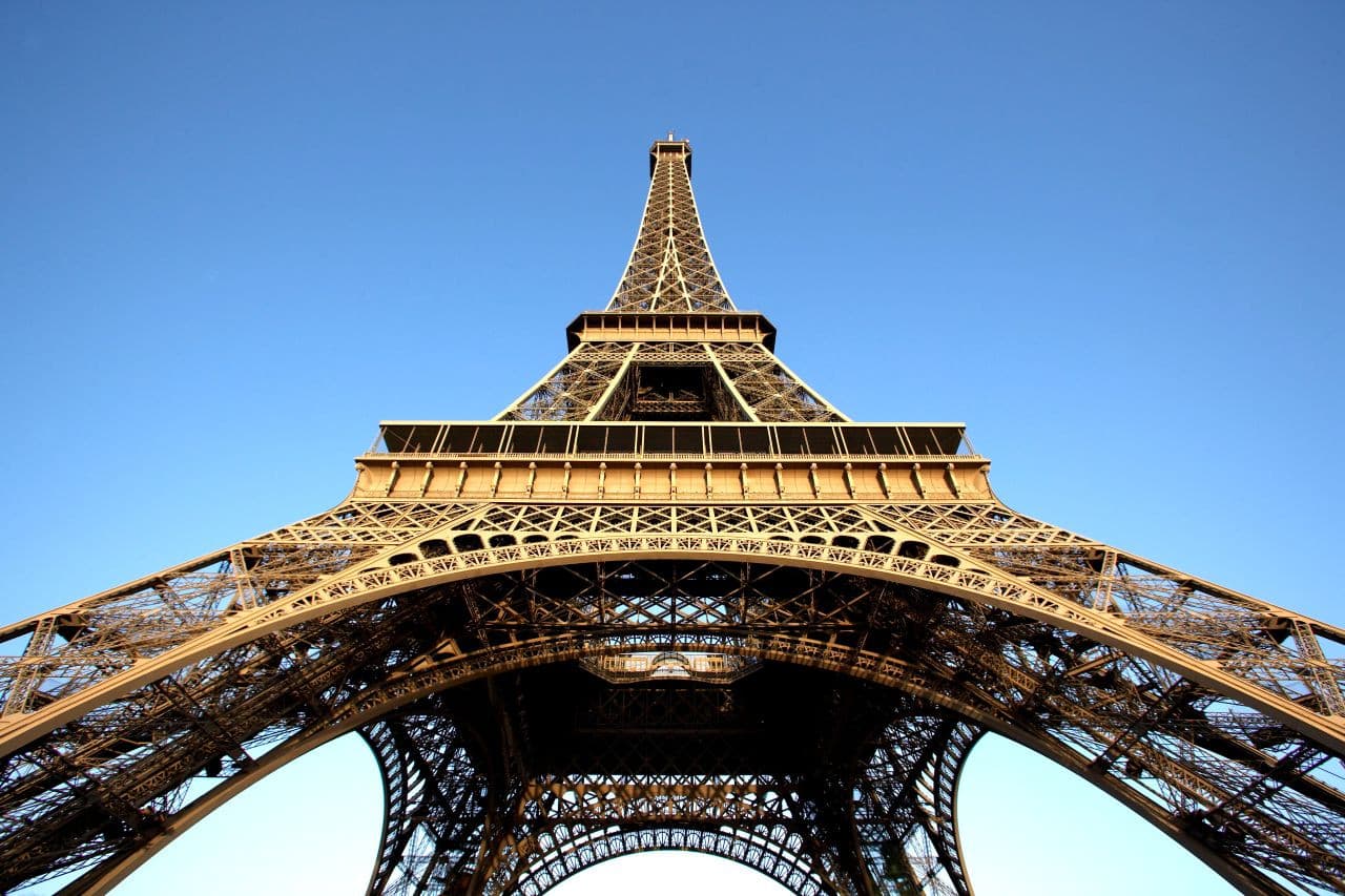Paris Open-Top Bus Tour and Eiffel Tower Reserved Access - image 12