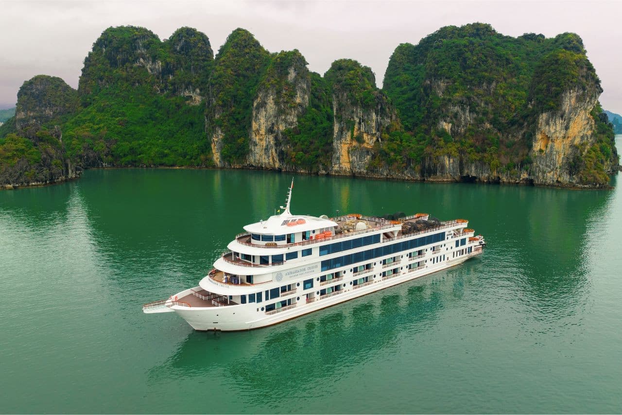Halong Bay Premium Cruise aboard Ambassador Cruise - image 3
