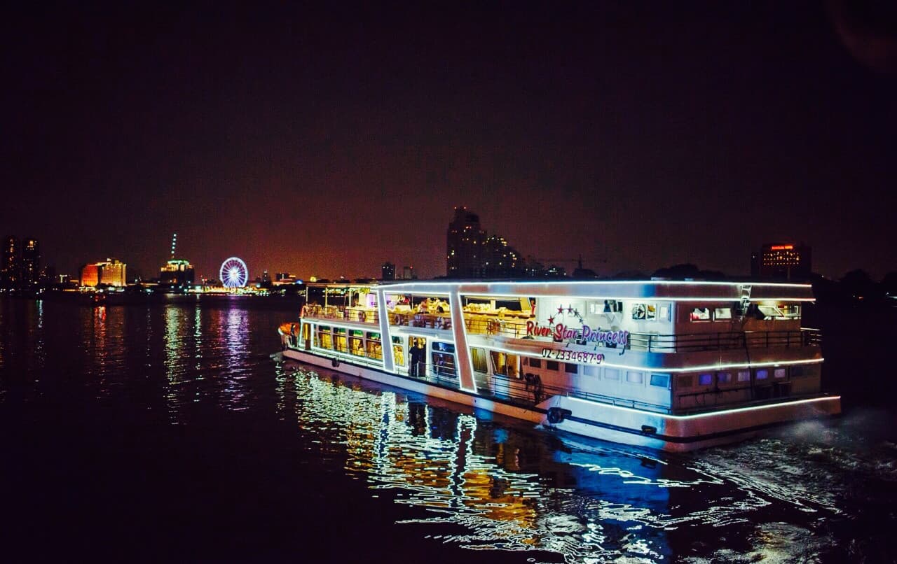 Chao Phraya Dinner Cruise aboard River Star Princess - image 6