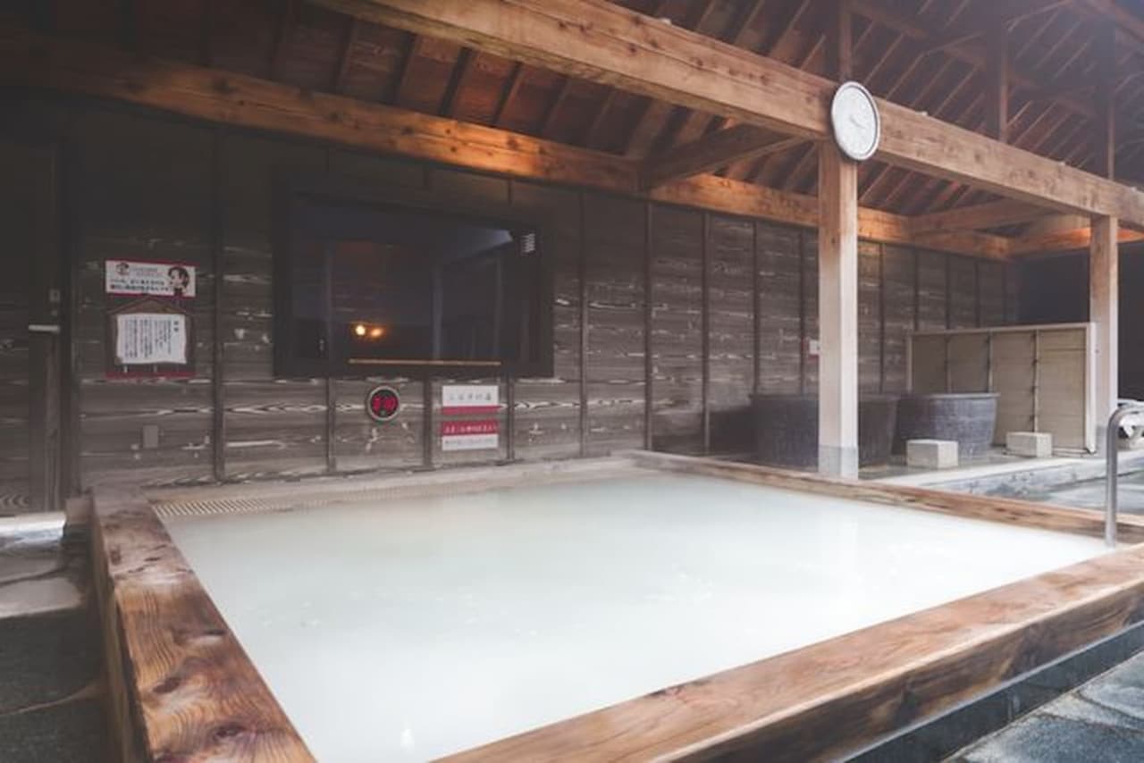 Natural Hot Springs Manten-no-yu Ticket - image 4