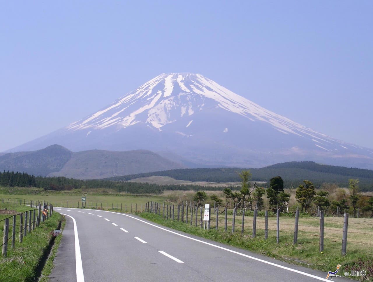 Mount Fuji and Oshino Hakkai Ole Hot Spring Full-Day Tour from Tokyo - imagen 3