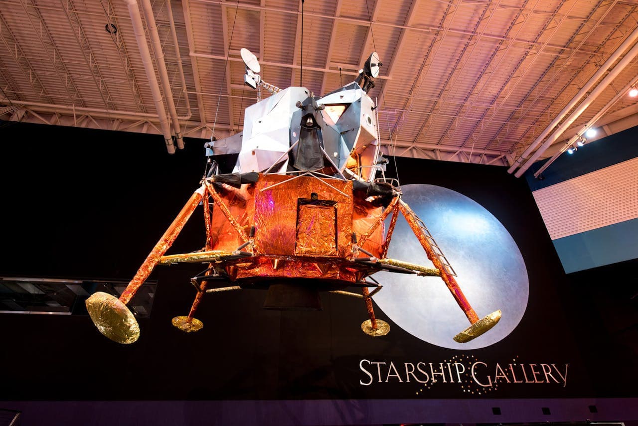 Space Center Houston Ticket - image 4
