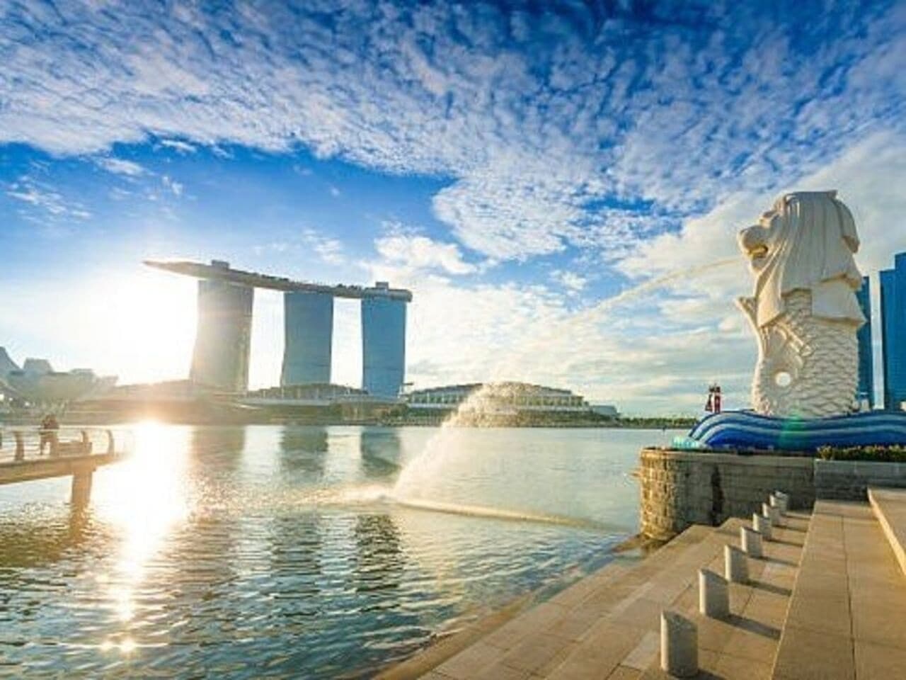 Marina Bay Night Walking Tour - image 2