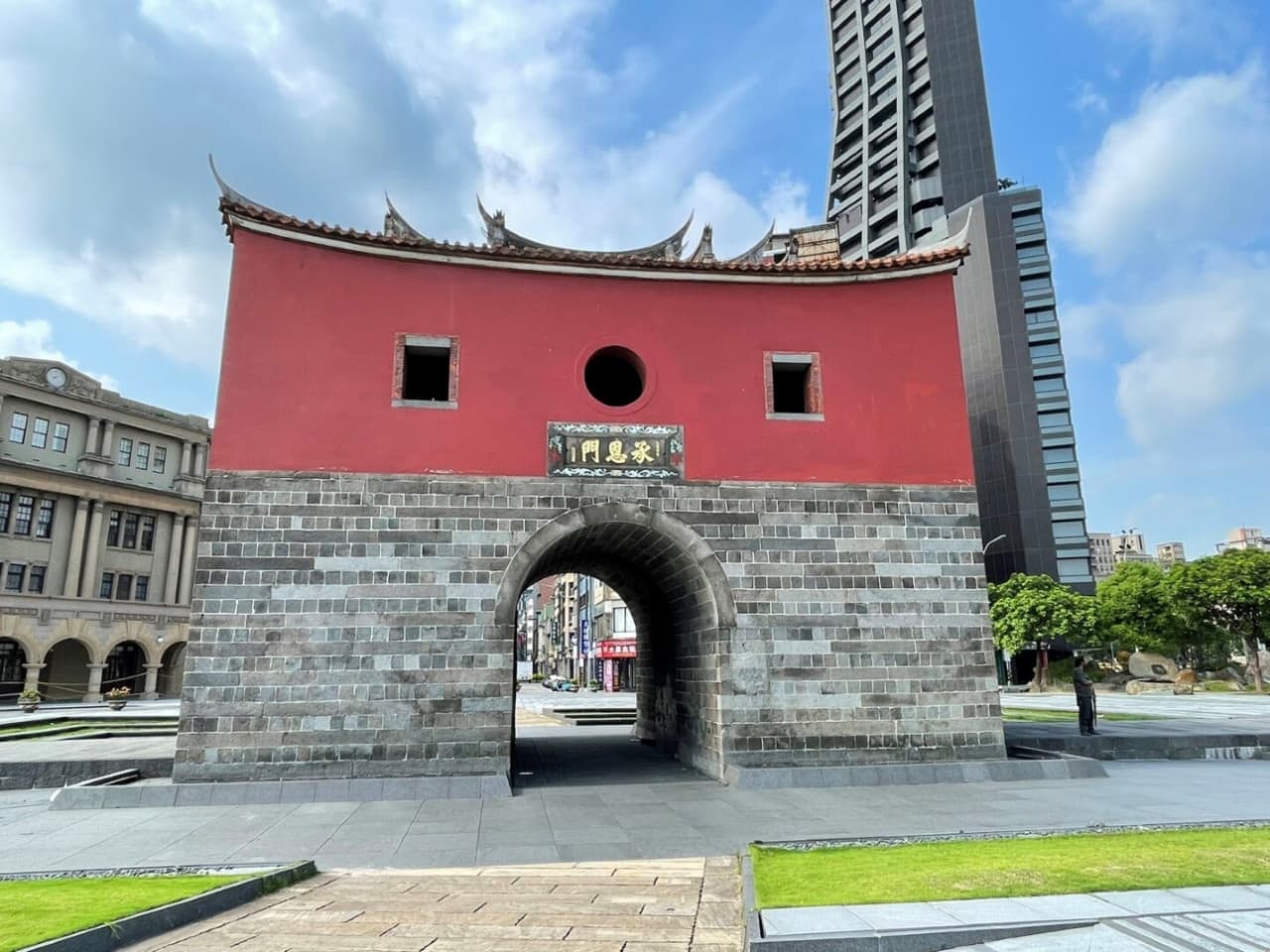 Tour de día completo por los monumentos clásicos de Taipéi: Museo Nacional del Palacio, Salón Conmemorativo Chiang Kai-shek - imagen 8