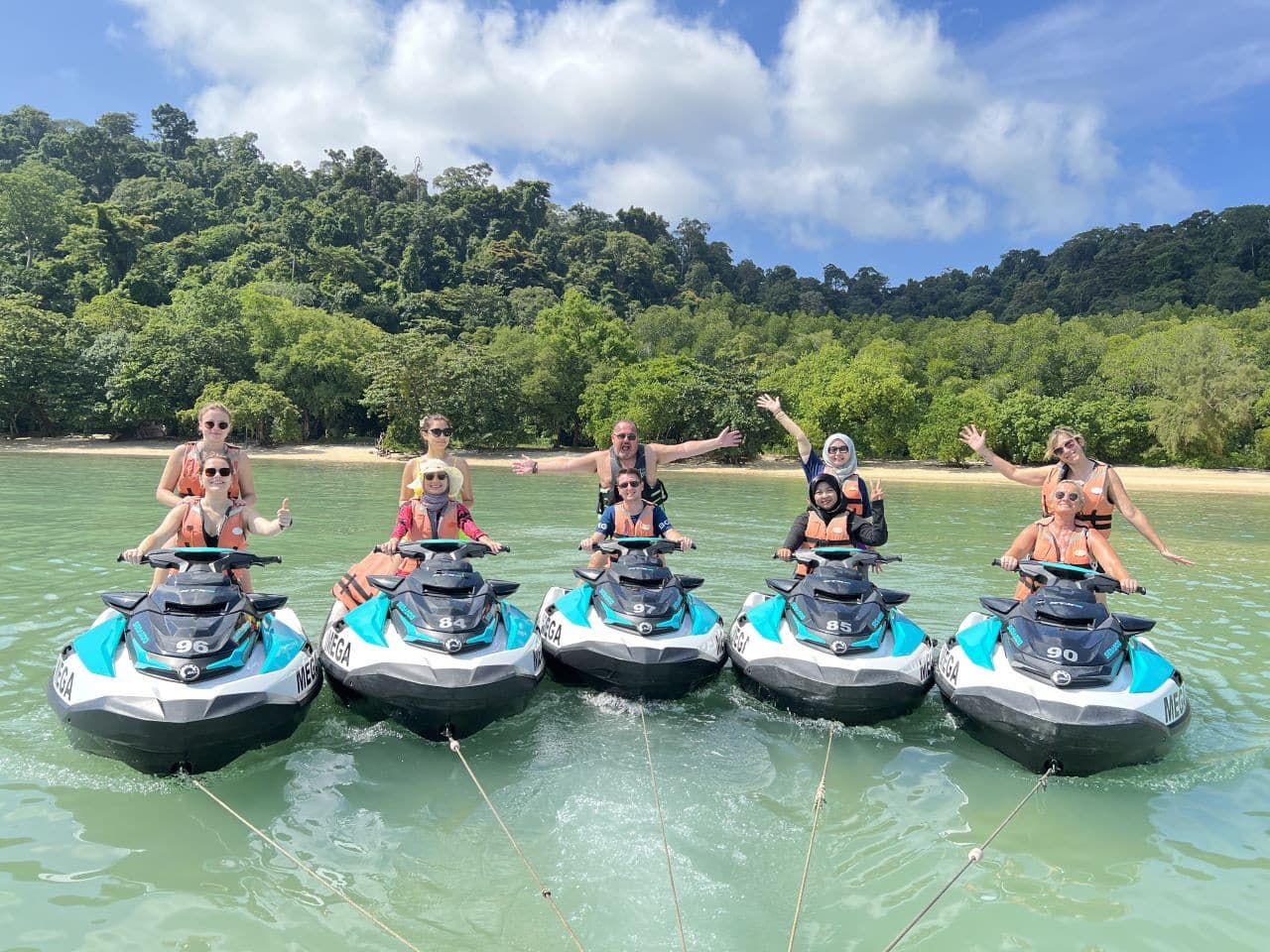 Tuba Island Discovery Tour by Jet Ski - imagen 2