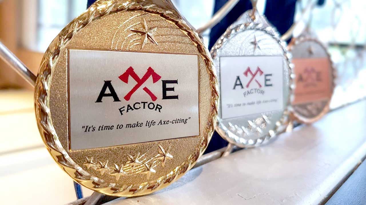 Axe Factor Sentosa: Axe Throwing Experience - imagen 3
