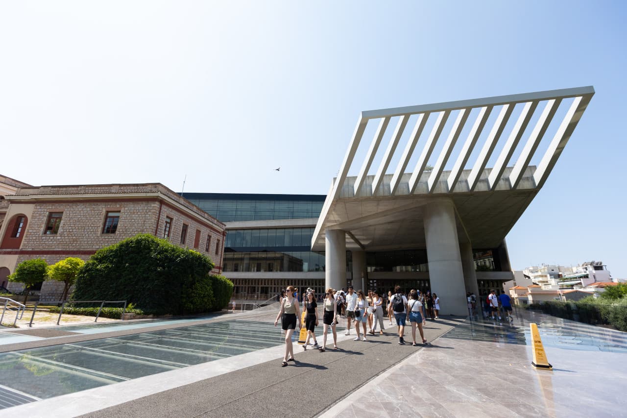 Acropolis Museum Skip-the-Line Ticket + Audio Guide - image 6