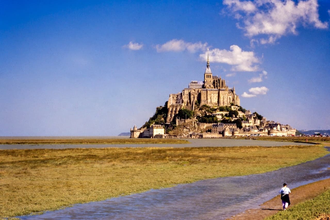 Mont-Saint-Michel Tour from Paris - image 10