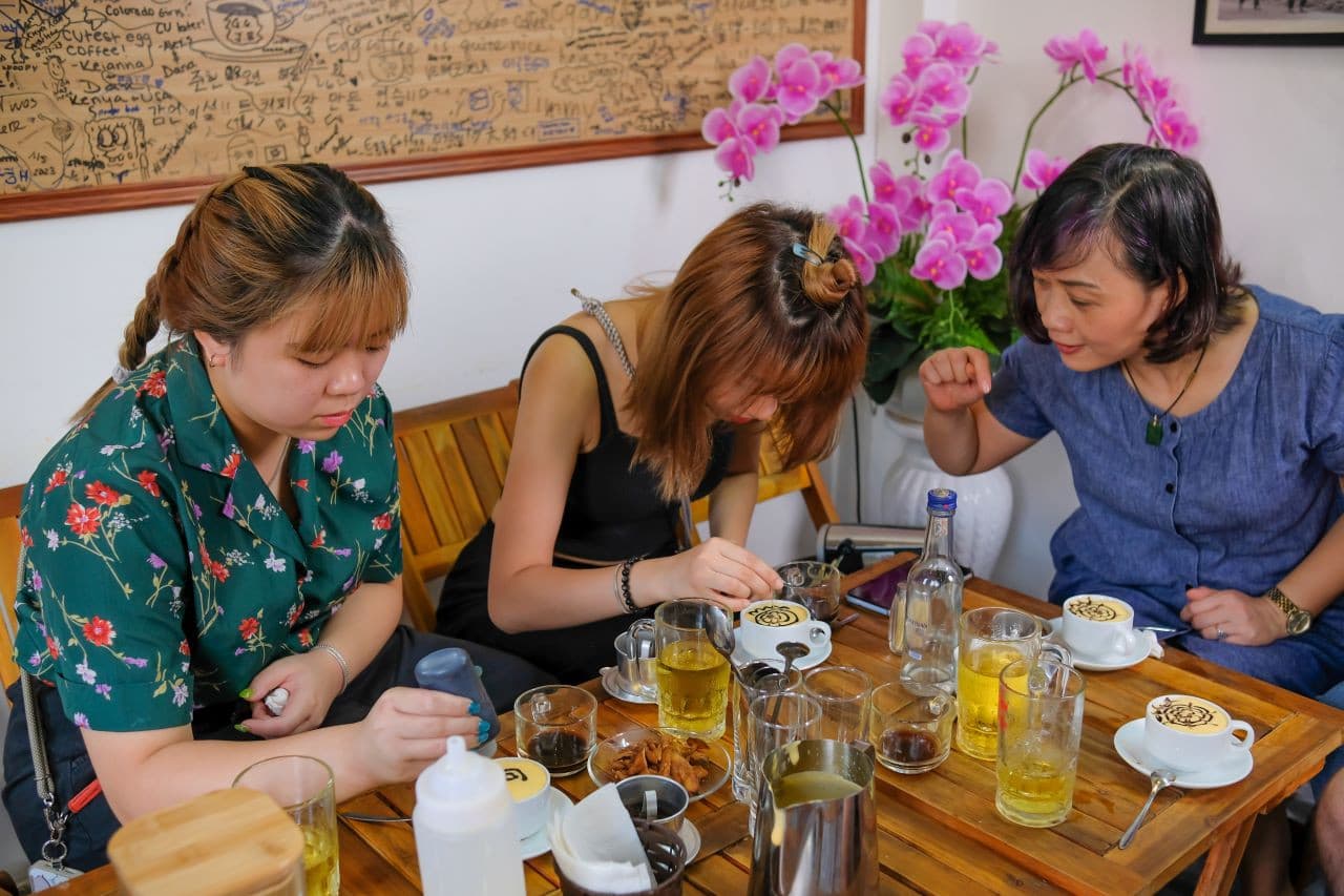 Egg Coffee Class and Hanoi Street Food Walking Tour - main image