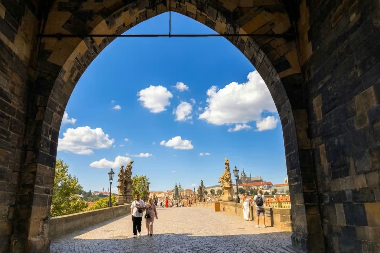 Charles Bridge Towers Ticket + Audio Guide - image 2