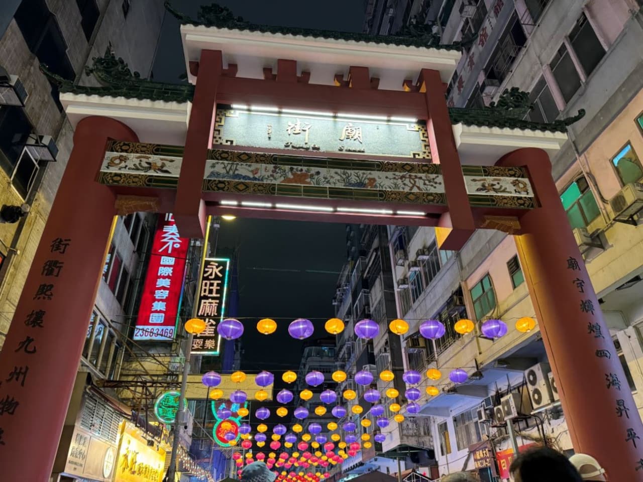 Hong Kong Open Top Bus Night Tour - image 8