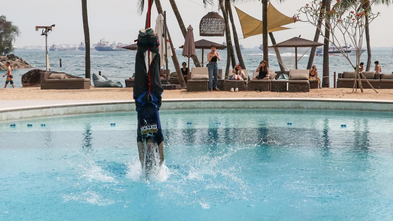 Skypark Sentosa by AJ Hackett Ticket: Bungy Jump and Giant Swing - image 10