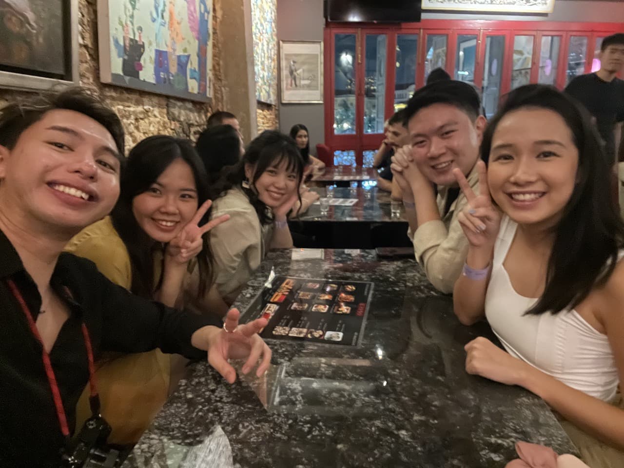 Singapore Pub Crawl - image 4