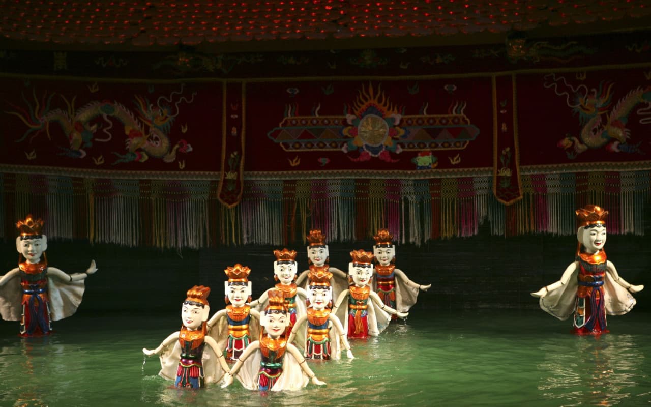 Saigon Evening Tour with Water Puppetry Show and Dinner Cruise - main image