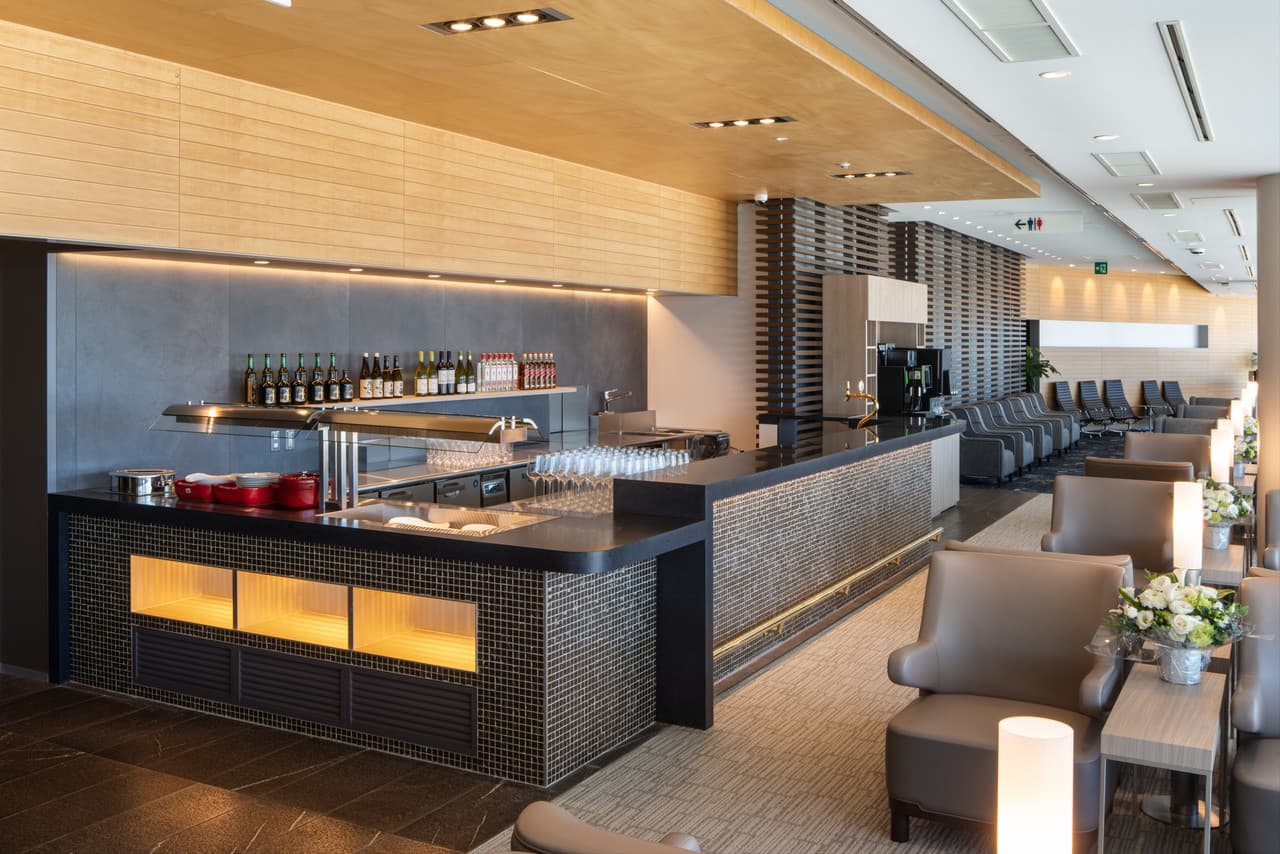 Plaza Premium Lounge - Nagoya Chubu Centrair International Airport Terminal 1 - image 9