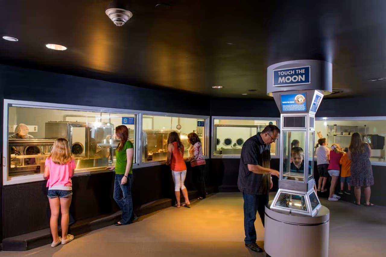 Space Center Houston Ticket - image 9