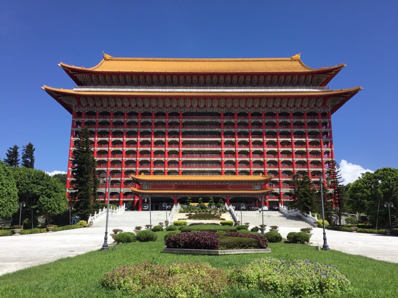 Tour de día completo por los monumentos clásicos de Taipéi: Museo Nacional del Palacio, Salón Conmemorativo Chiang Kai-shek - imagen 3