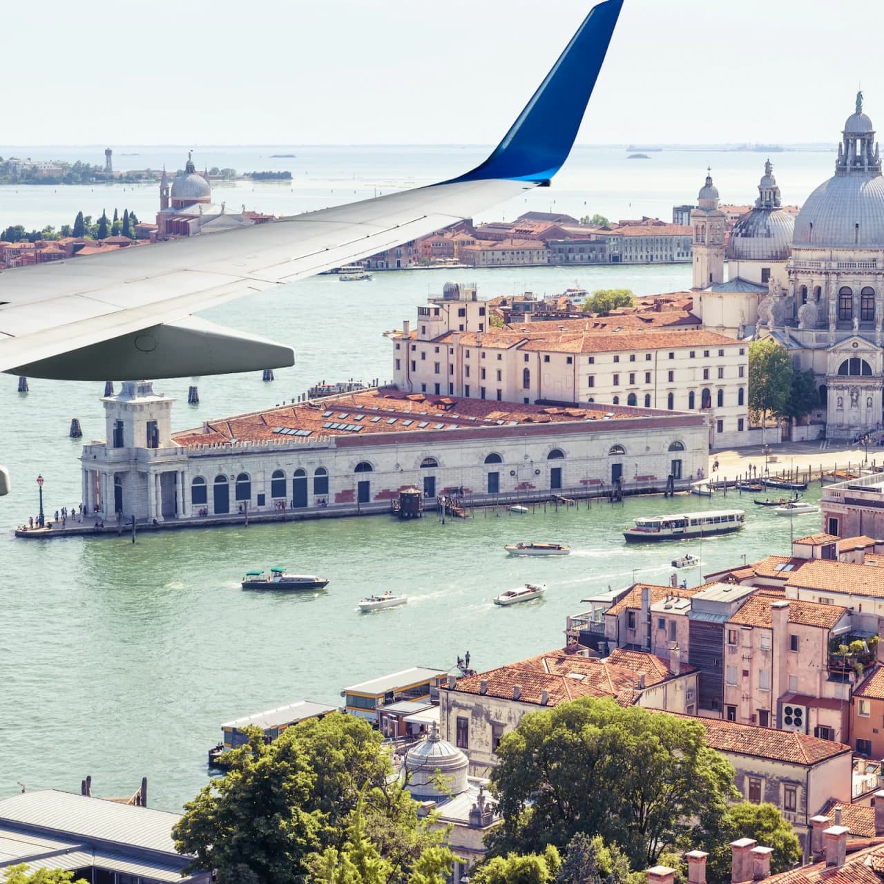 Traslados en waterbus Alilaguna entre el aeropuerto Marco Polo de Venecia y la ciudad - imagen 6