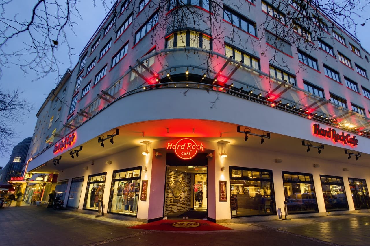 Hard Rock Cafe Berlin Dining Experience - image 3