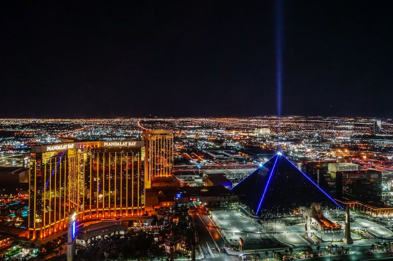 Las Vegas Strip Helicopter Night Flight - image 4