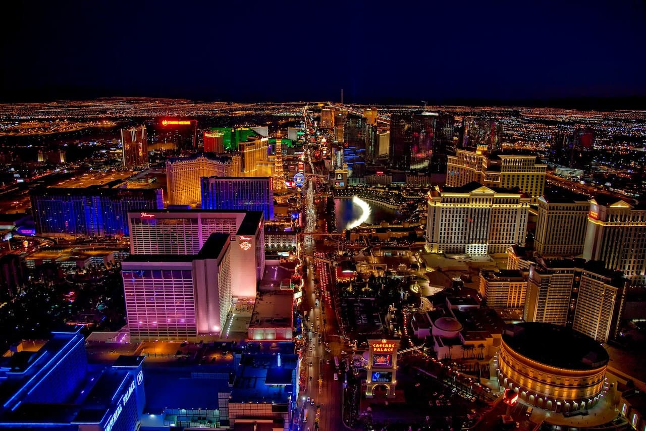 Las Vegas Strip Helicopter Night Flight - image 3