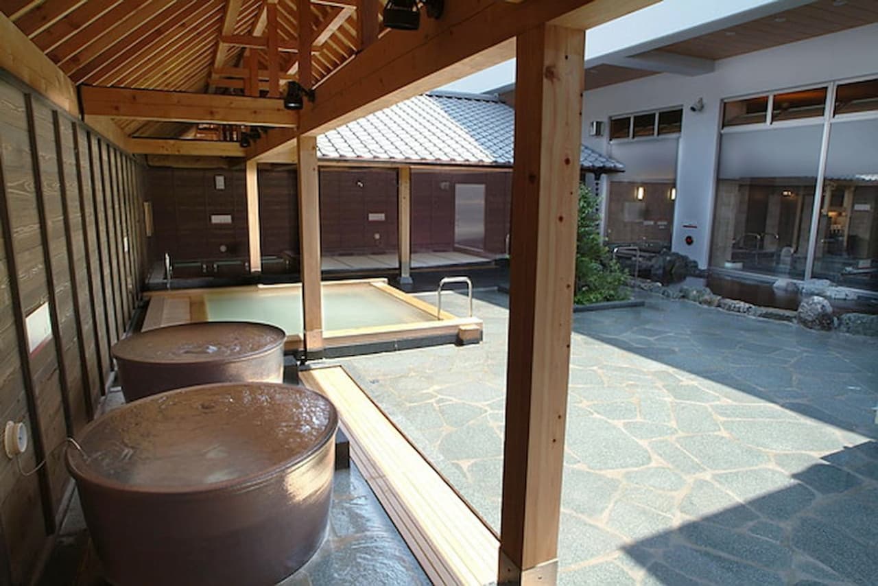 Natural Hot Springs Manten-no-yu Ticket - image 5