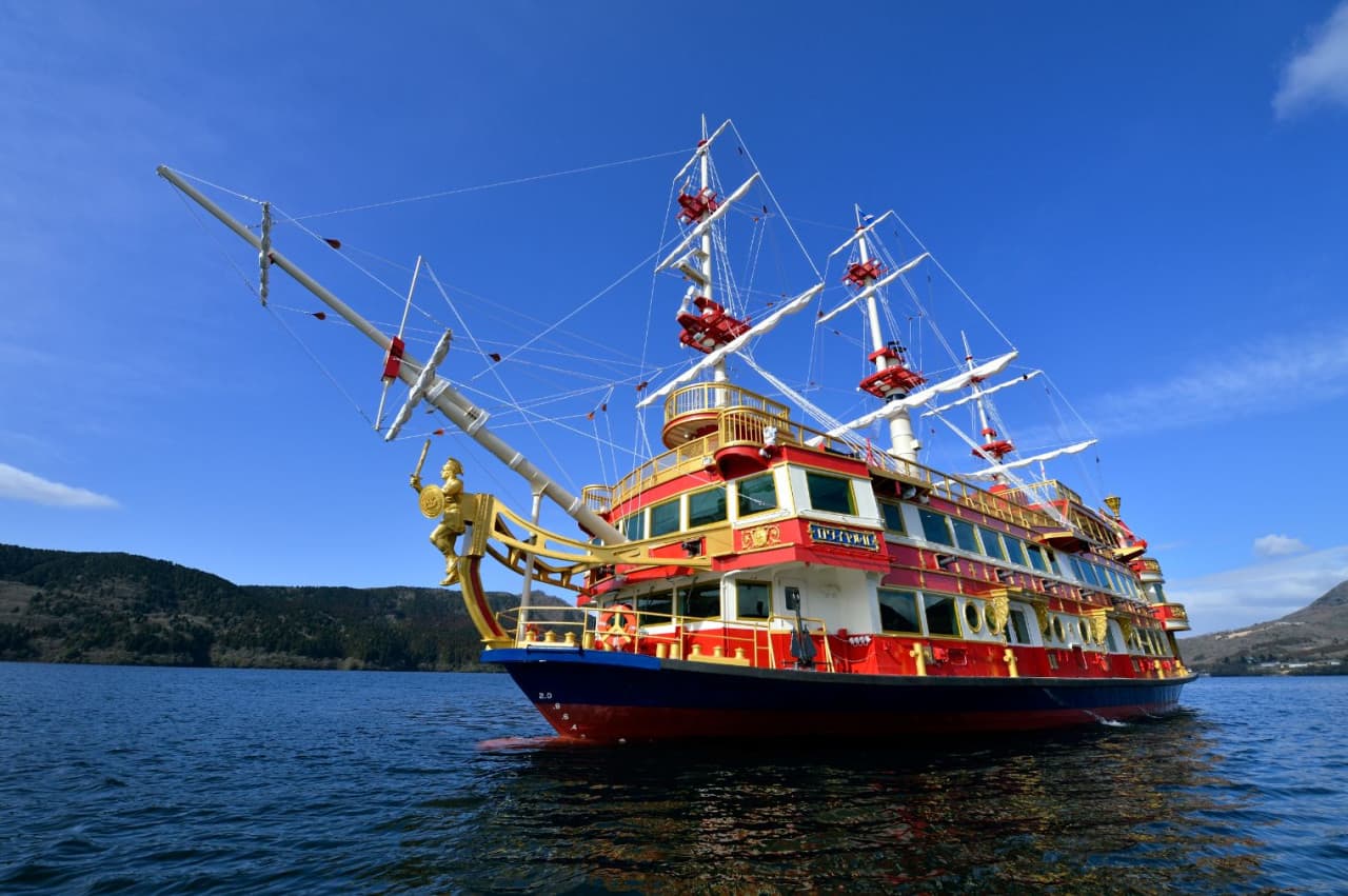 Hakone Sightseeing Cruise - main image