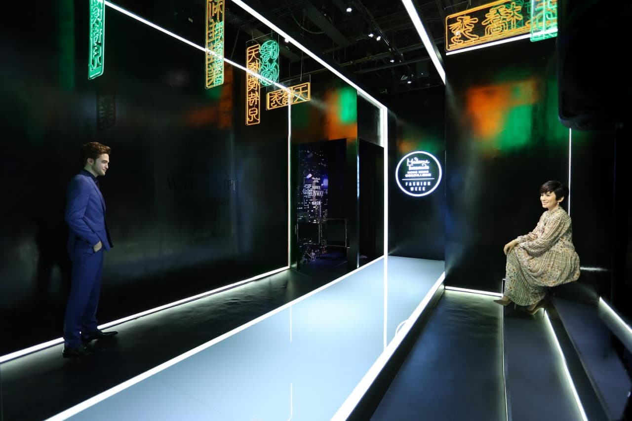 COMBO: Peak Tram with Sky Terrace 428 + Madame Tussauds Hong Kong Ticket - image 6