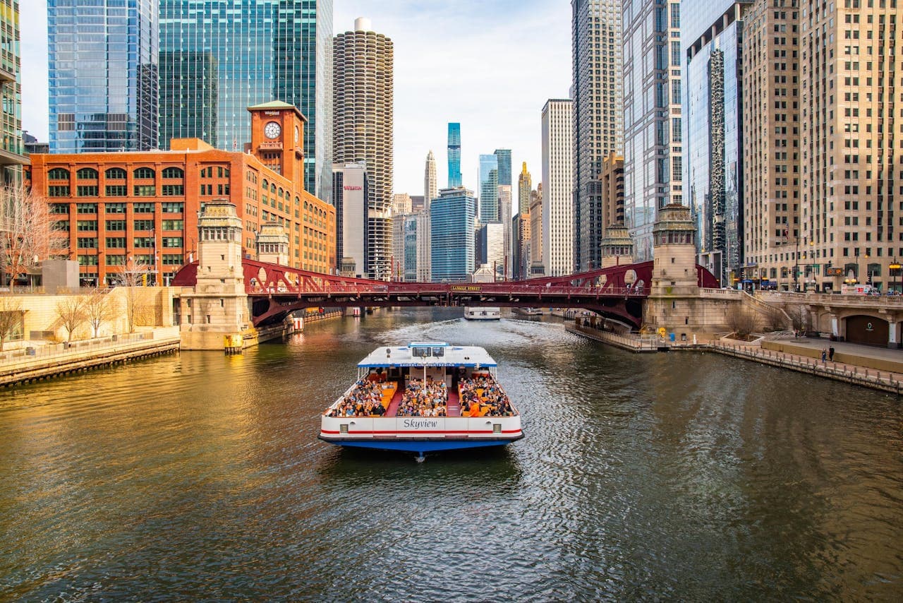 Chicago Architecture River Cruise Ticket - image 2