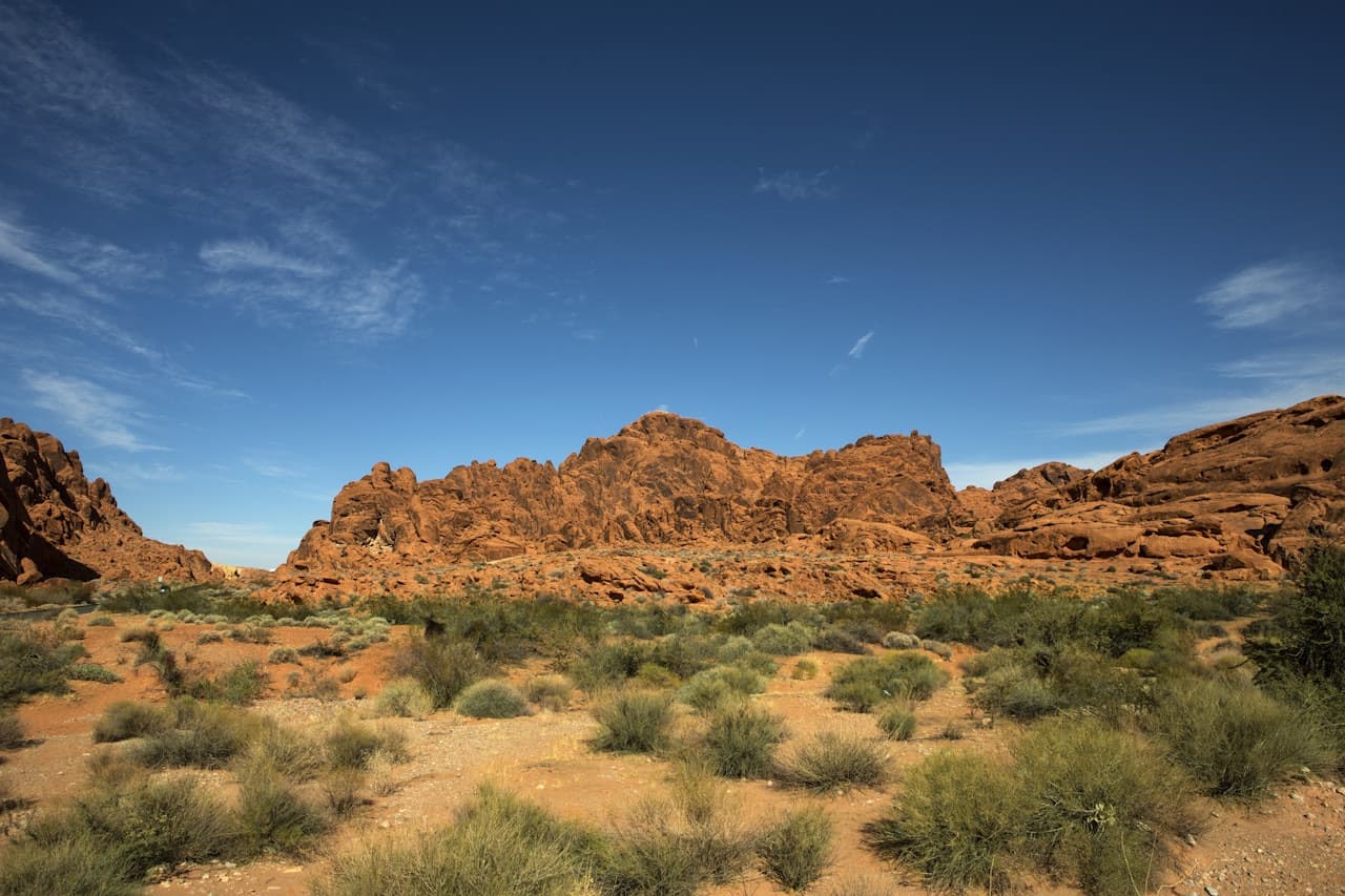 Hiking in the Valley of Fire - image 5