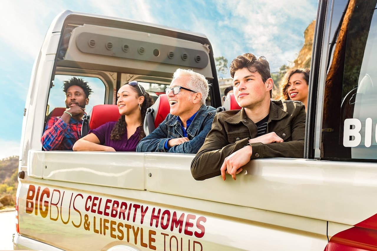 Los Angeles Celebrity Homes Bus Tour - image 3