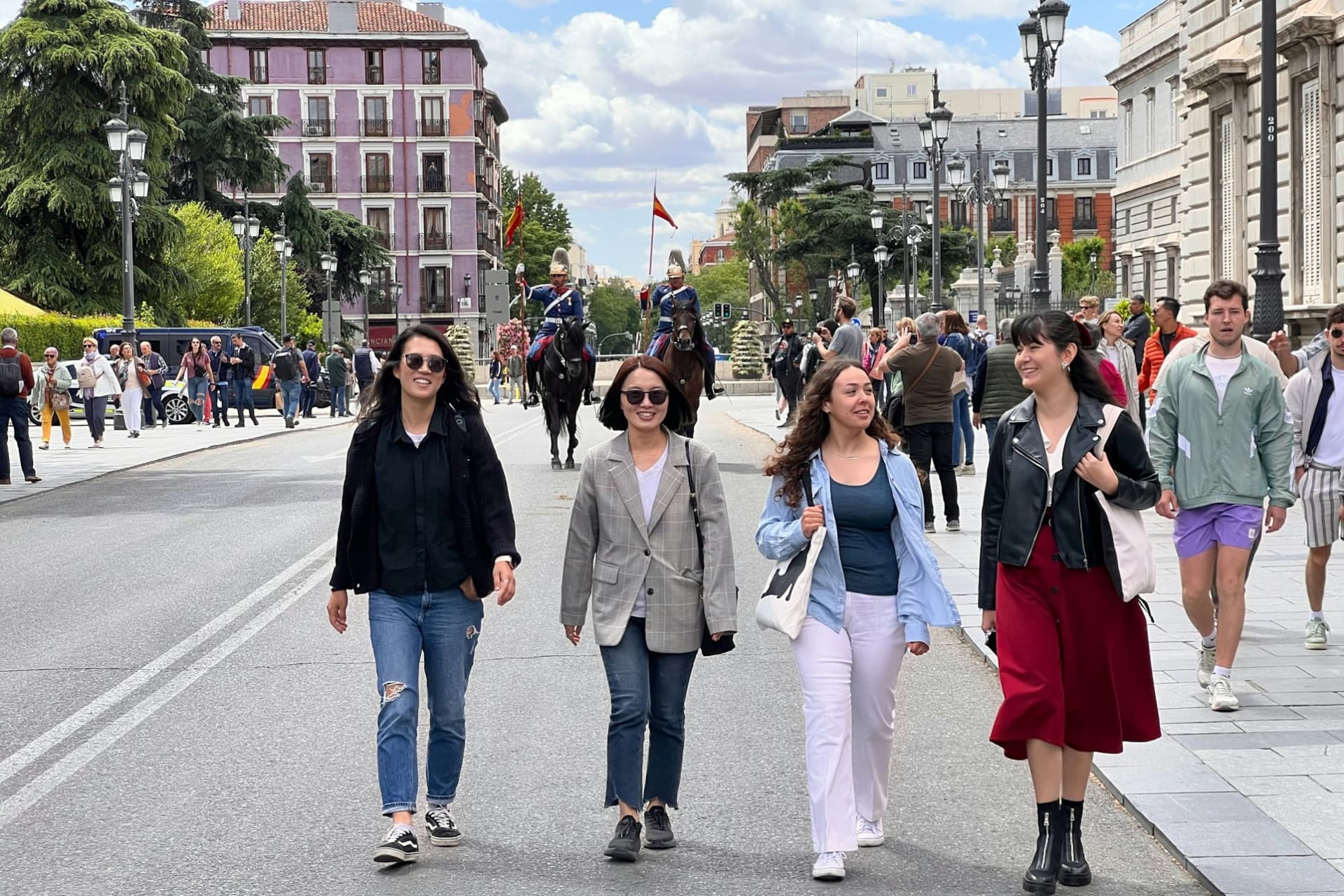 Madrid: tour a pie vespertino de 1,5 horas - imagen 4