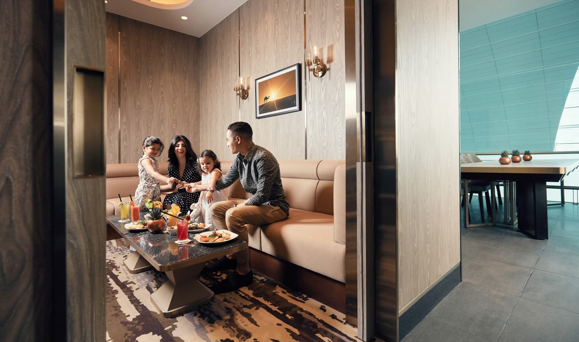 Plaza Premium Lounge - Dubai International Airport Terminal 3 - image 5