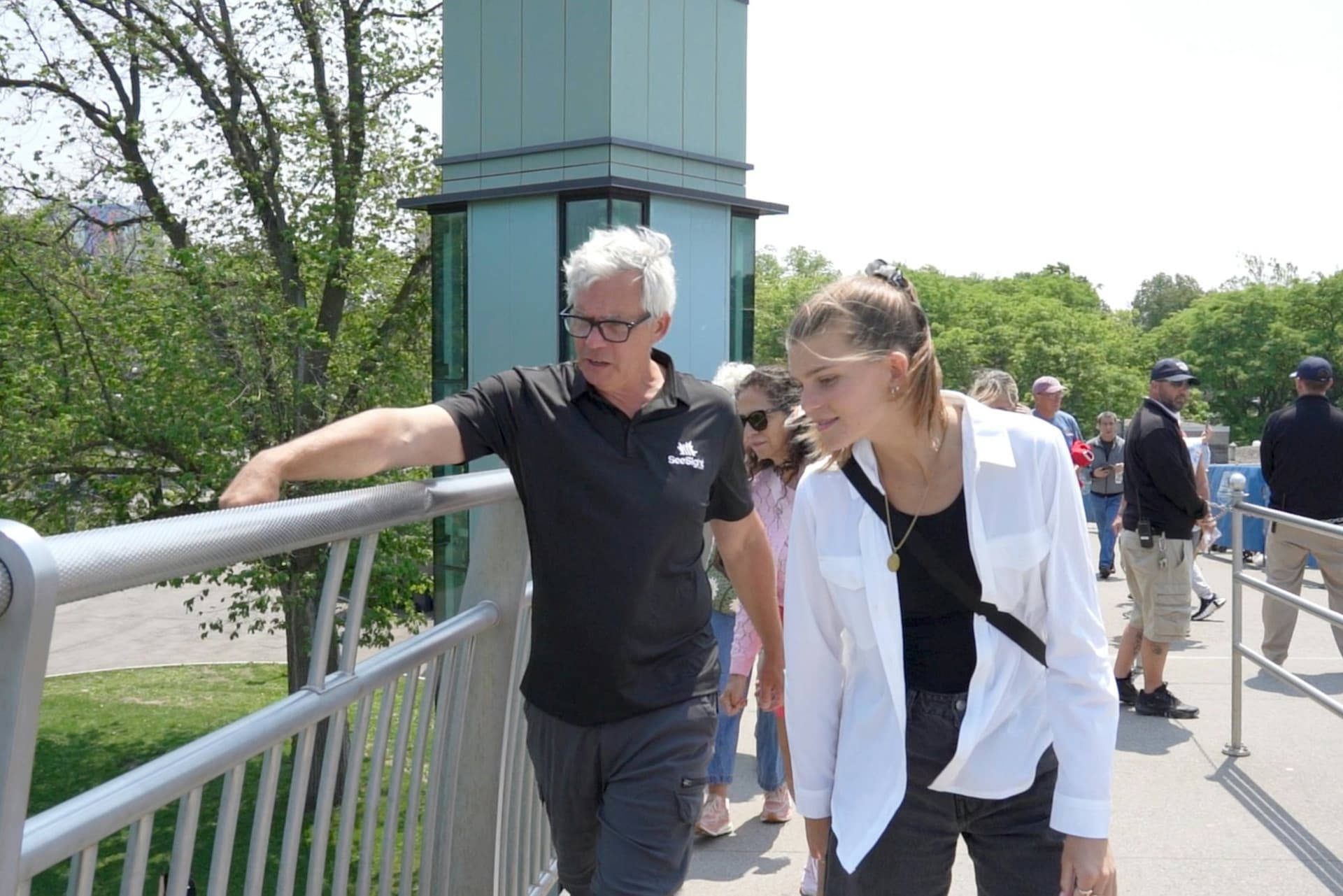 Niagara Falls US: Maid of the Mist Cruise + Cave of the Winds + Small Group Tour - image 6