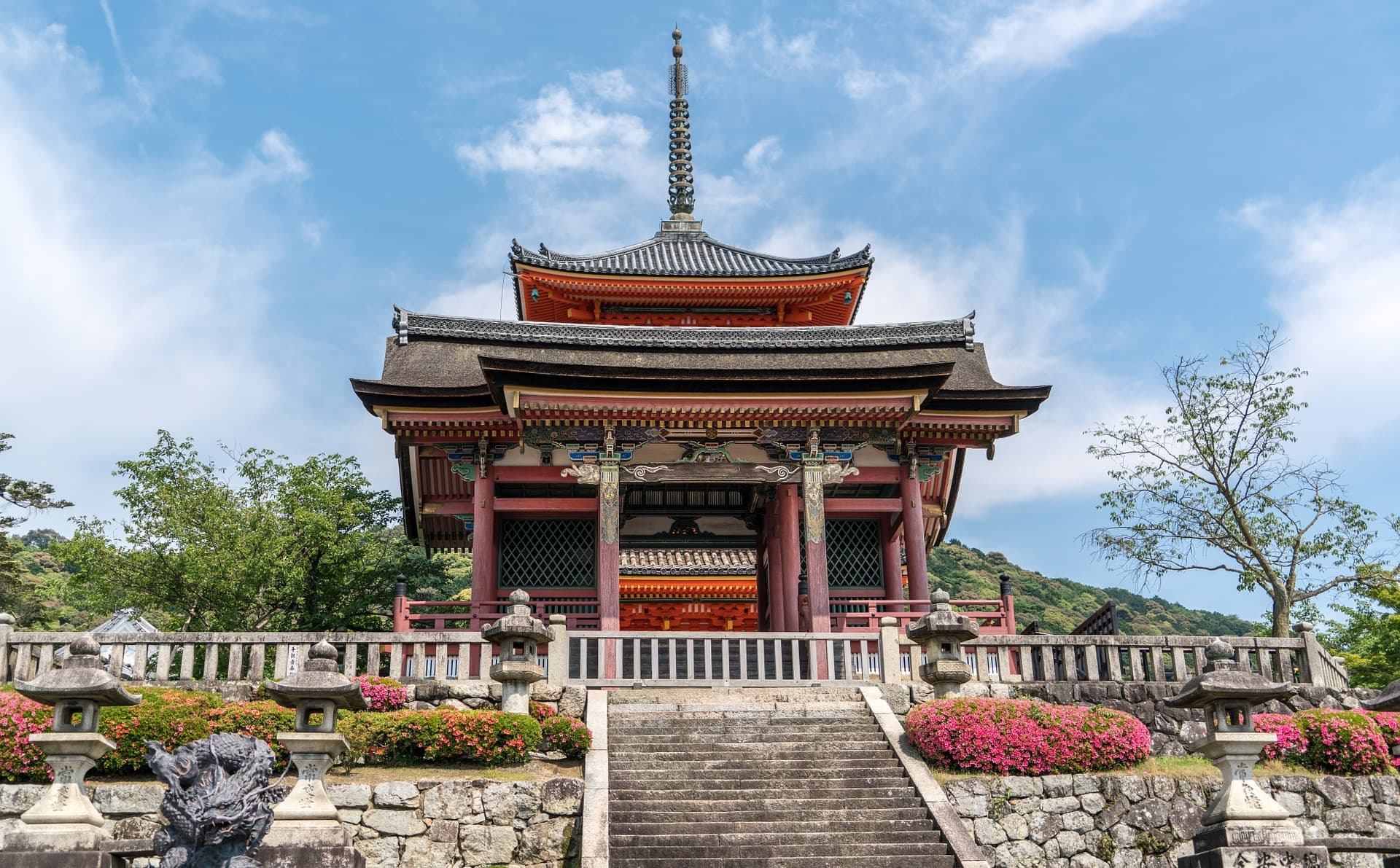 Kyoto Half-Day Temple Tour: Kinkaku-ji, Ginkaku-ji, Kiyomizu-dera - image 4